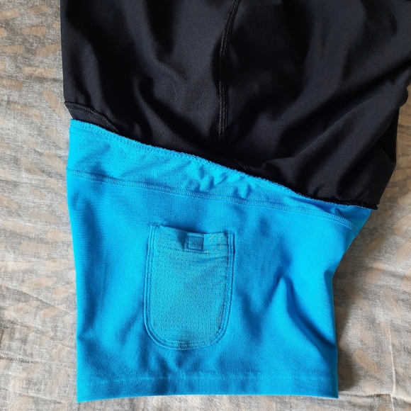 Adidas skirt with aqua shorts size M - Picture 14 of 14